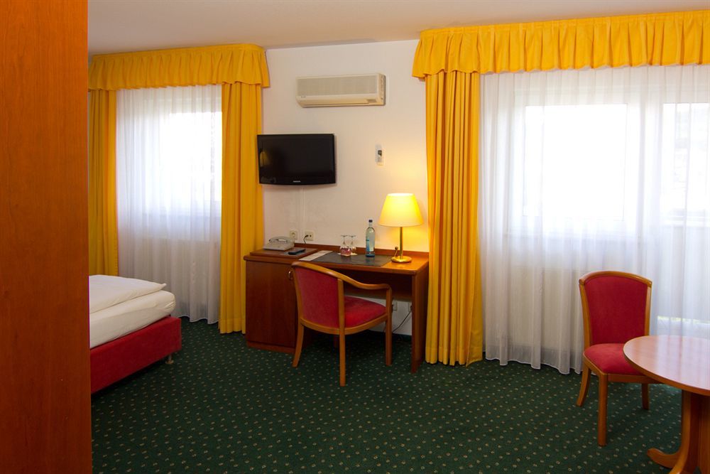 Hotel Engelhorn Leimen  Eksteriør bilde